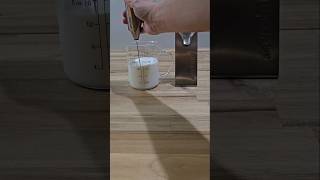 Aerolatte Handheld Milk Frother [upl. by Garner]